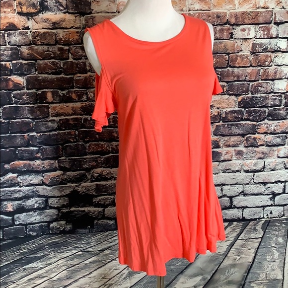 Cold Shoulder Top - Picture 2 of 7